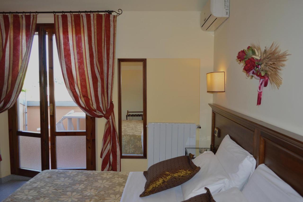 Hotel Le Volpaie San Gimignano Zimmer foto