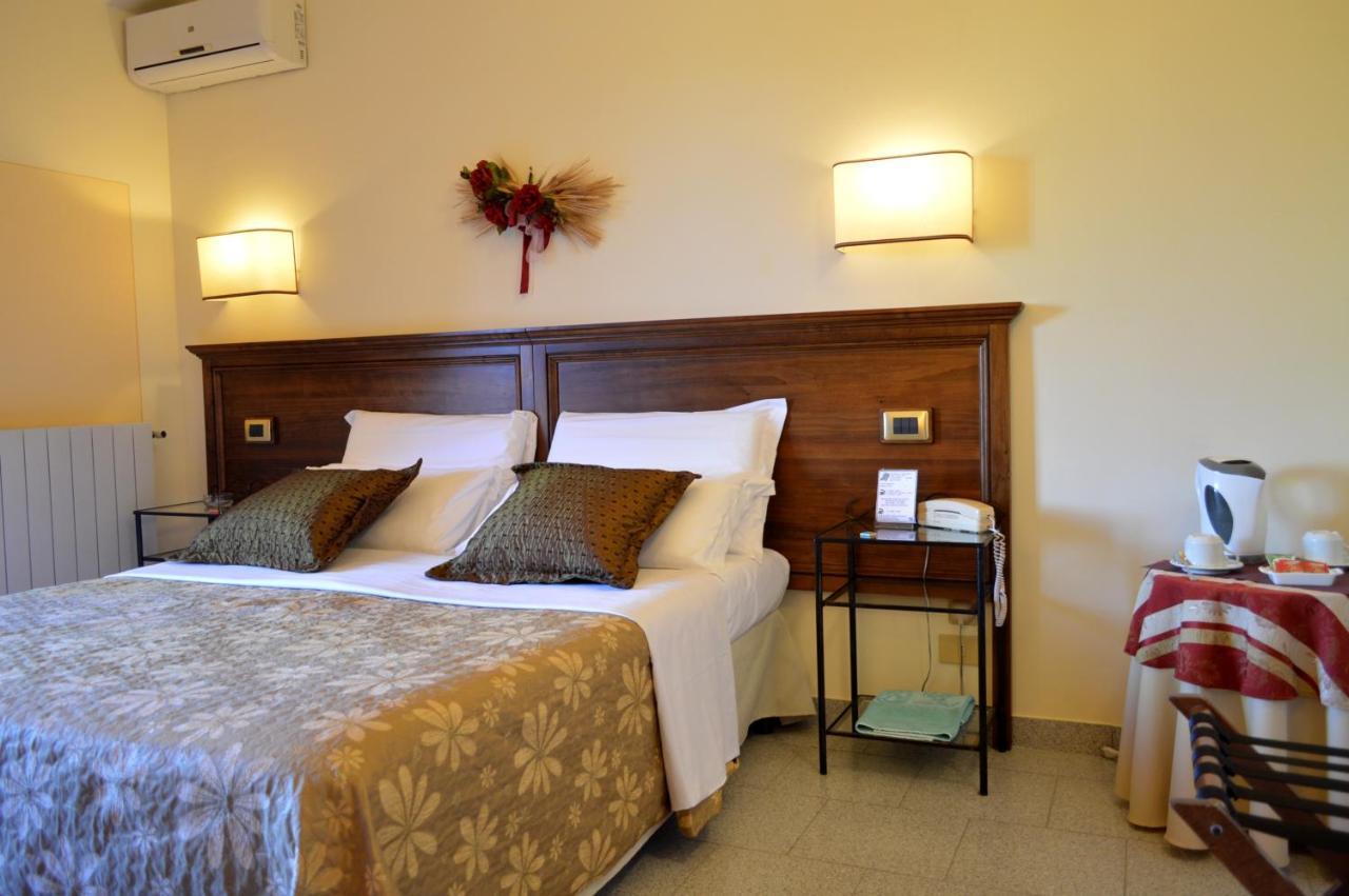 Hotel Le Volpaie San Gimignano Zimmer foto